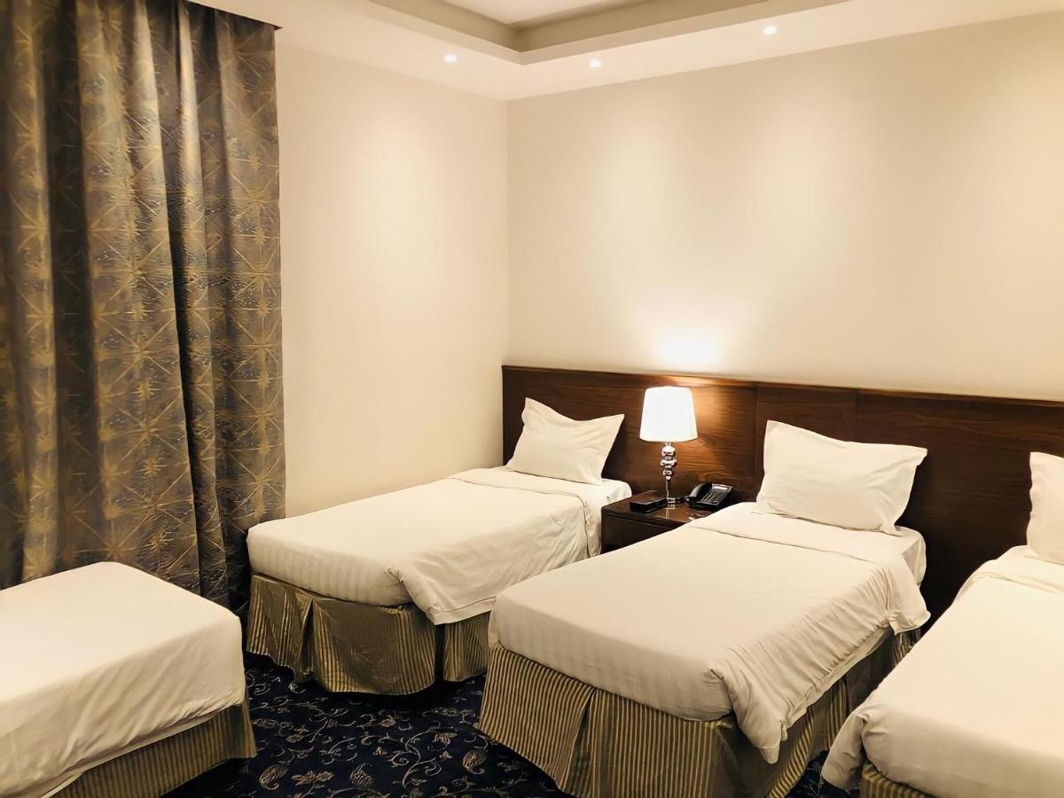 Zaha Al Munawara Hotel Médine Extérieur photo